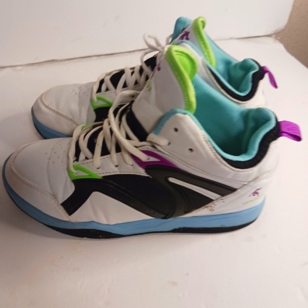 AND1 shoes boys or girls basketball shoes size 6Y